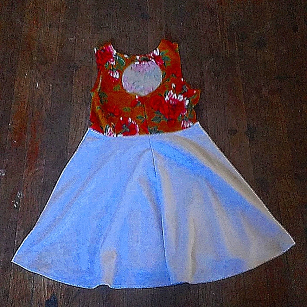 Dress - Picture 2 of 2